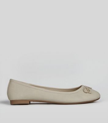 cream leather ballet pumps