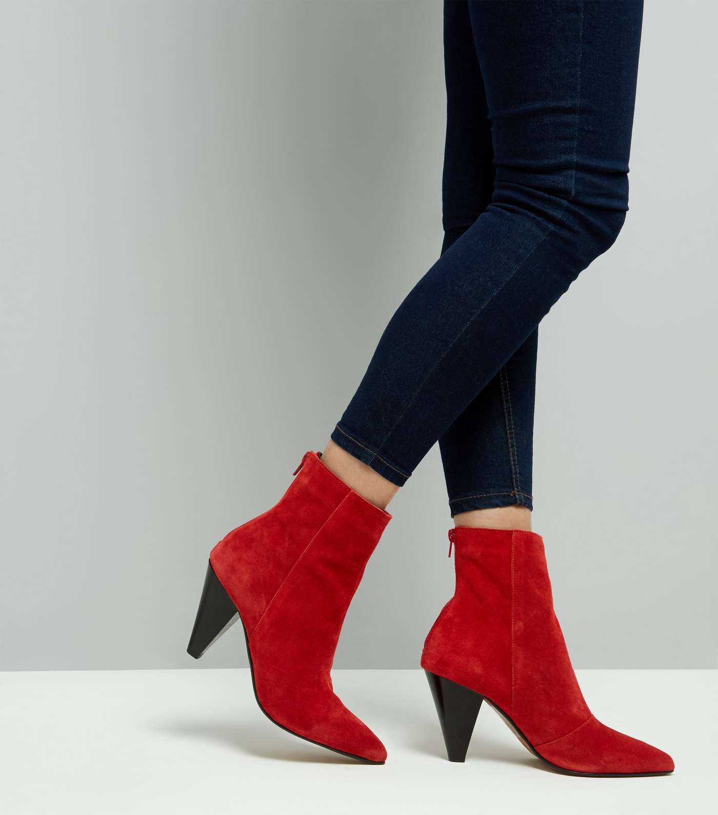 Red Leather Cone Heel Pointed Boots Image 3