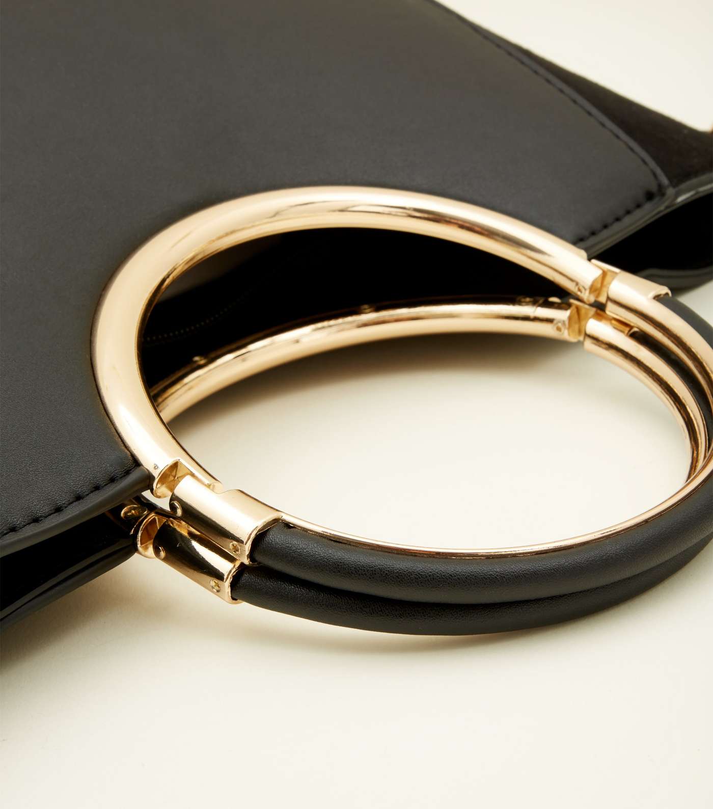 Black Structured Ring Metal Handle Bag Image 4