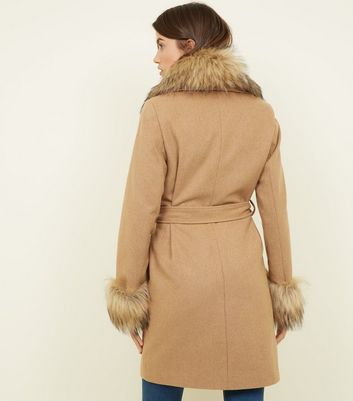 camel detachable faux fur trim coat