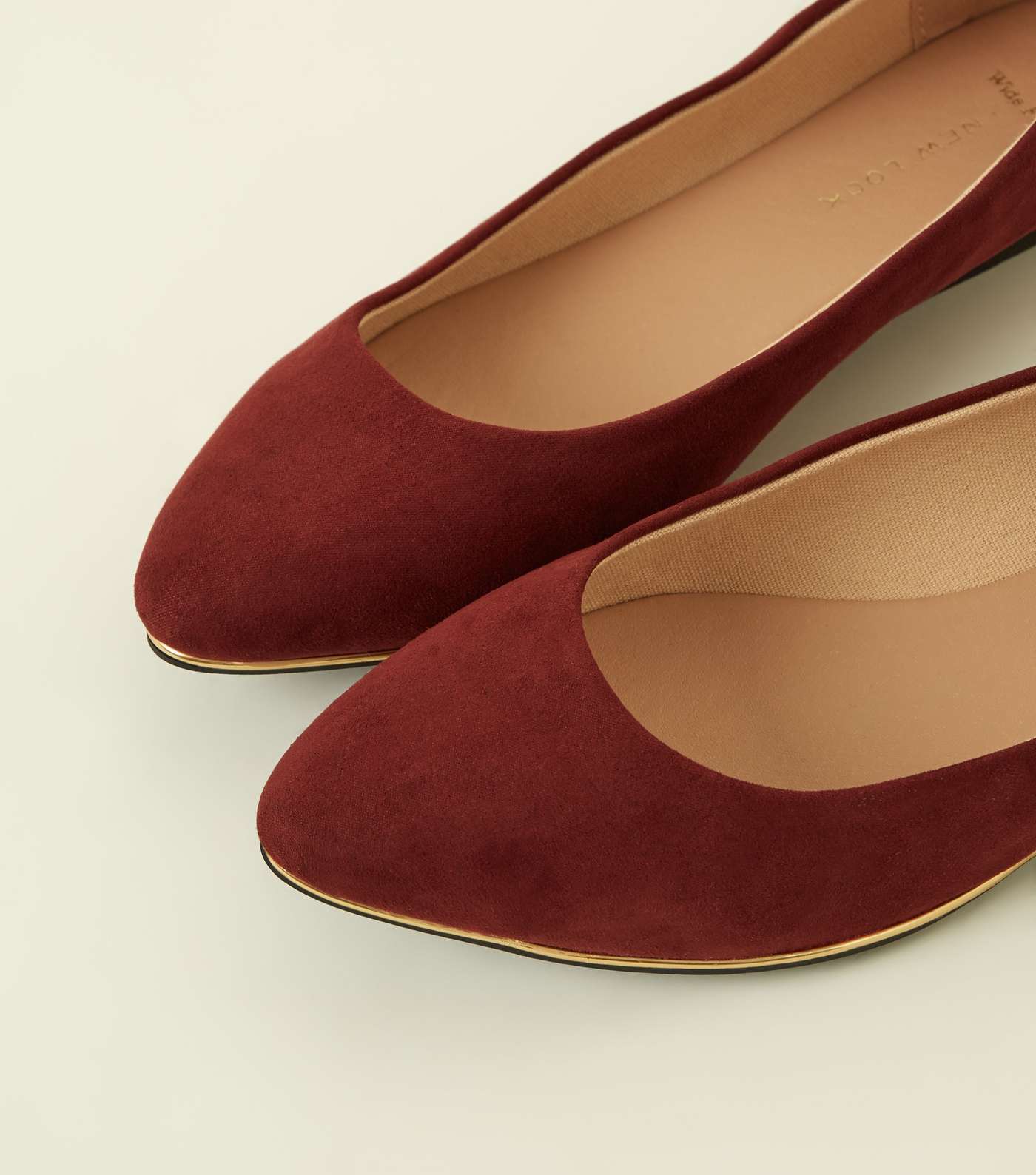Wide Fit Dark Red Piped Edge Pointed Pumps Image 4