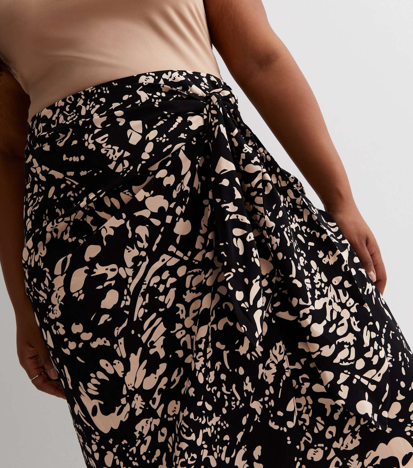 Curves Black Abstract Print Satin Sarong Midaxi Skirt Image 2