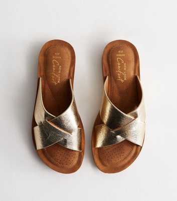 Wide Fit Gold Leather-Look Twist Sliders
