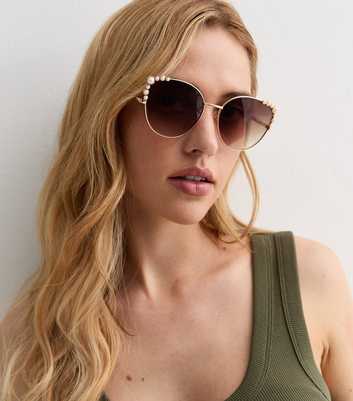 Gold Faux Pearl Round Sunglasses