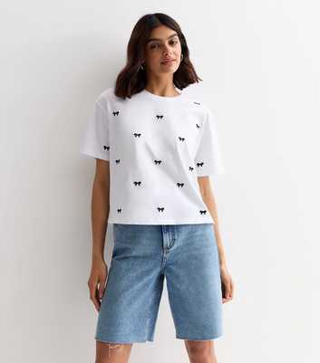 White Embroidered-Bow Boxy Cotton T-Shirt