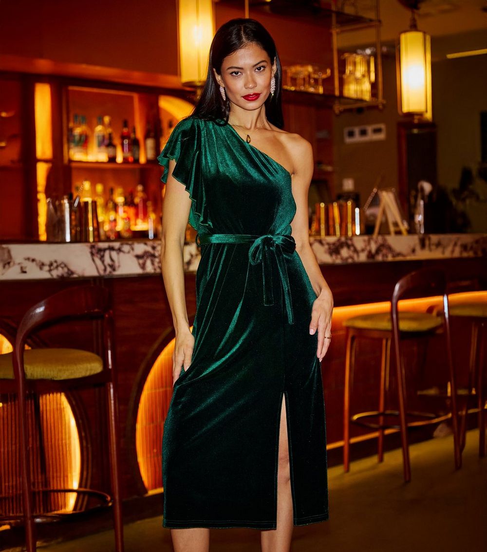 Yumi Dark Green Velvet One Shoulder Midi Dress