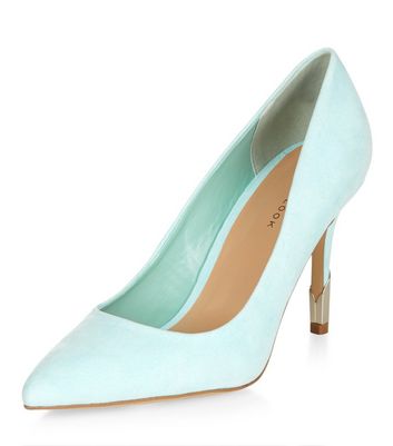 mint colour heels
