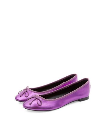 purple ballet pumps