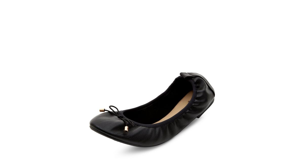 Wide Fit Black Elasticated Pumps New Look