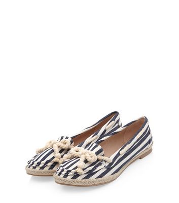 wide fit deck shoes ladies