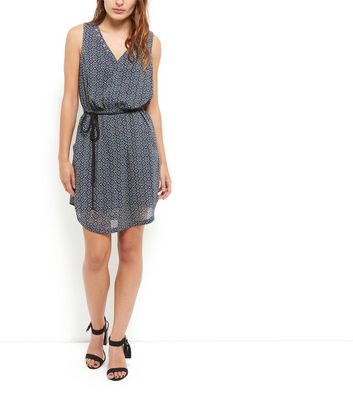 Blue Tile Print Eyelet Trim Sleeveless Tunic Dress New Look