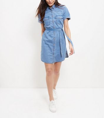 robe chemise en jean avec ceinture