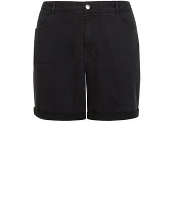 black denim boyfriend shorts