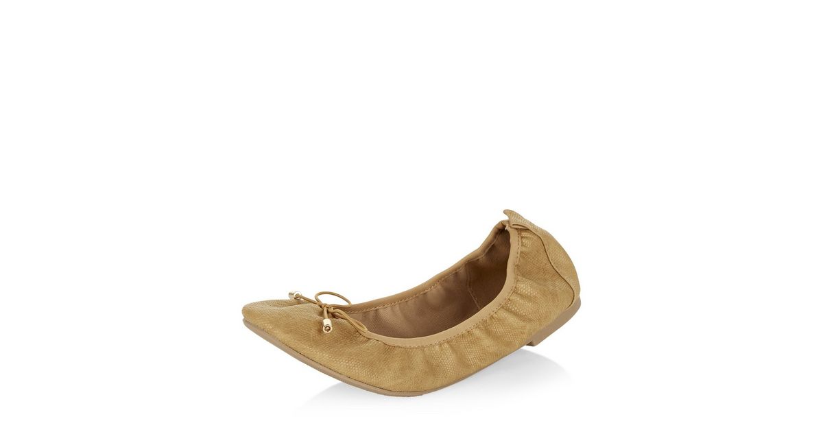 Wide Fit Camel Elasticated Ballet Pumps New Look