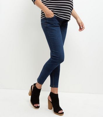 under bump skinny jeans