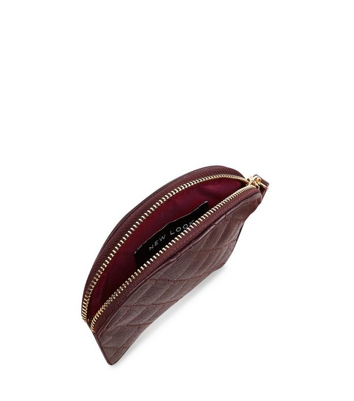 Porte Monnaie Bordeaux Matelasse En Forme D œil De Chat New Look Porte Monnaie Bordeaux Matelasse En Forme D œil De Chat New Look