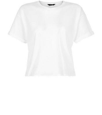 ladies white cropped t shirt