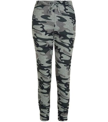 petite camo joggers