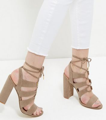 ghillie heels