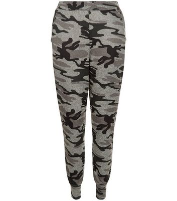 new look camo joggers