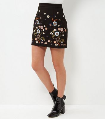 Black Floral Embroidered A-Line Skirt 