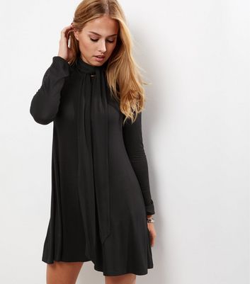 black long sleeve tunic dress