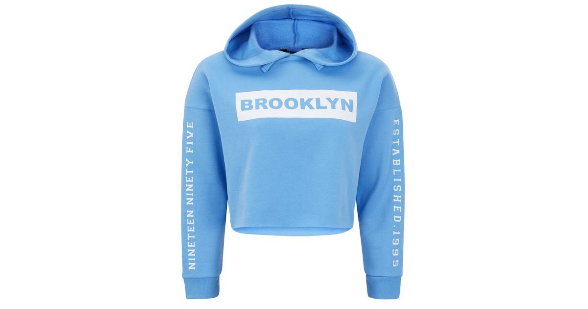 Teens Blue Brooklyn 1995 Print Cropped Hoodie New Look