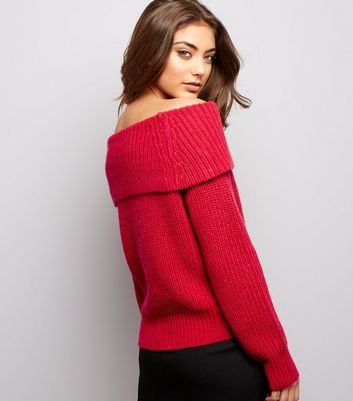 Red cold deals shoulder jumper