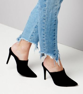 black pointed mule heels