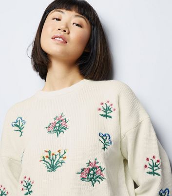embroidered cropped sweater