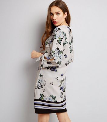 White Floral Print Contrast Stripe Hem Tunic New Look
