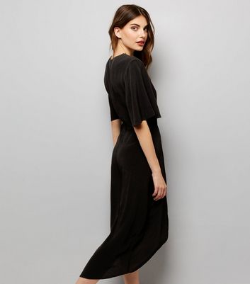 Black Wrap Front Midi Dress New Look