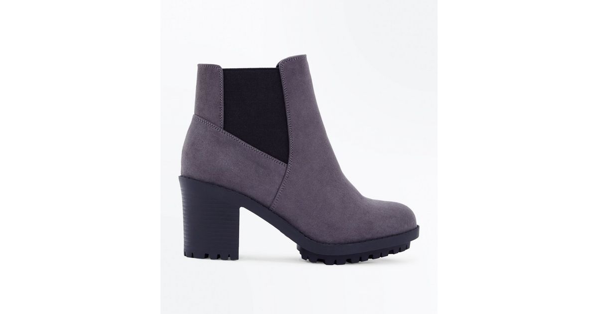 Wide Fit Grey Suedette Heeled Chelsea Boots | New Look