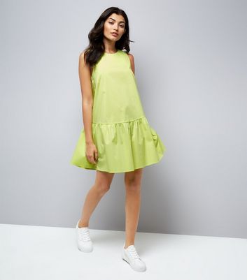 Green Drop Peplum Hem Dress New Look