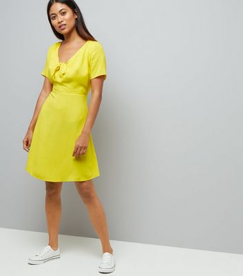 Petite Yellow Knot Front Skater Dress New Look
