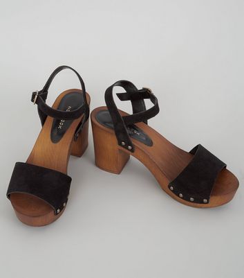 block heel clogs