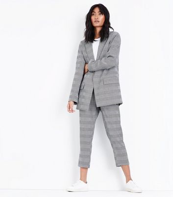 Grey Check Contrast Cuff Girlfriend Blazer New Look
