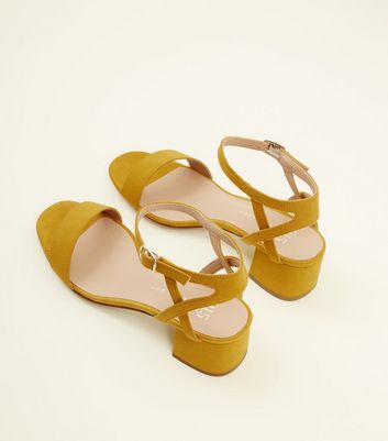 Sandales talons jaune on sale moutarde