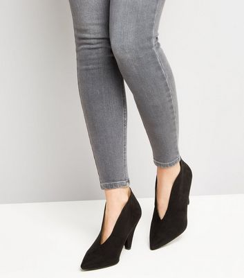 Front v best sale cut booties