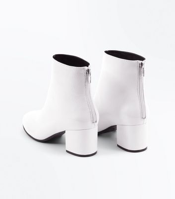 Bottes blanches online vernies