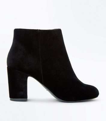 Wide Fit Boots | New Look