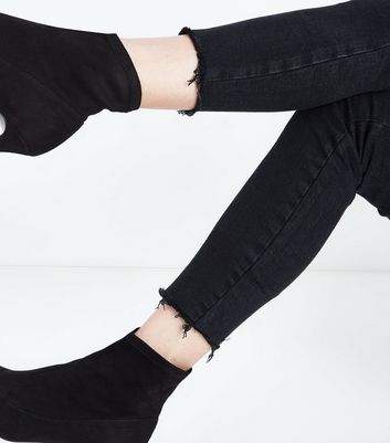 frayed hem black skinny jeans