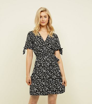 ditsy wrap dress