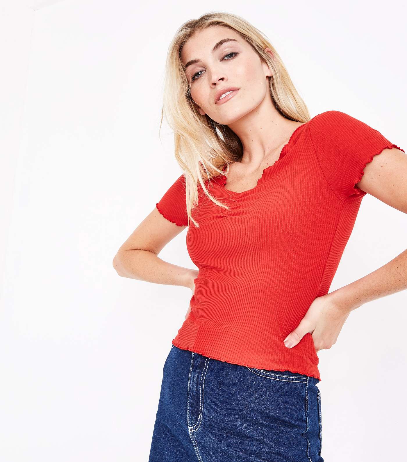 Red Ribbed Ruched Front Frill Edge T-Shirt