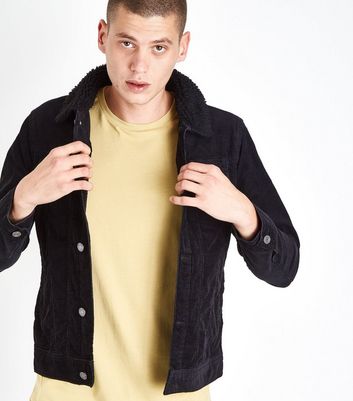 Veste noire en velours côtelé style western avec col effet Veste en velours côtelé avec col effet mouton | boohoo
