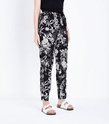 petite floral joggers