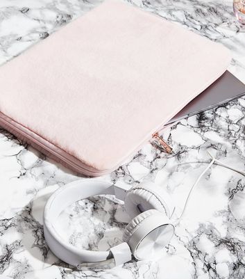 pink fluffy laptop case