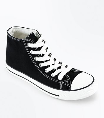 black trainers high tops