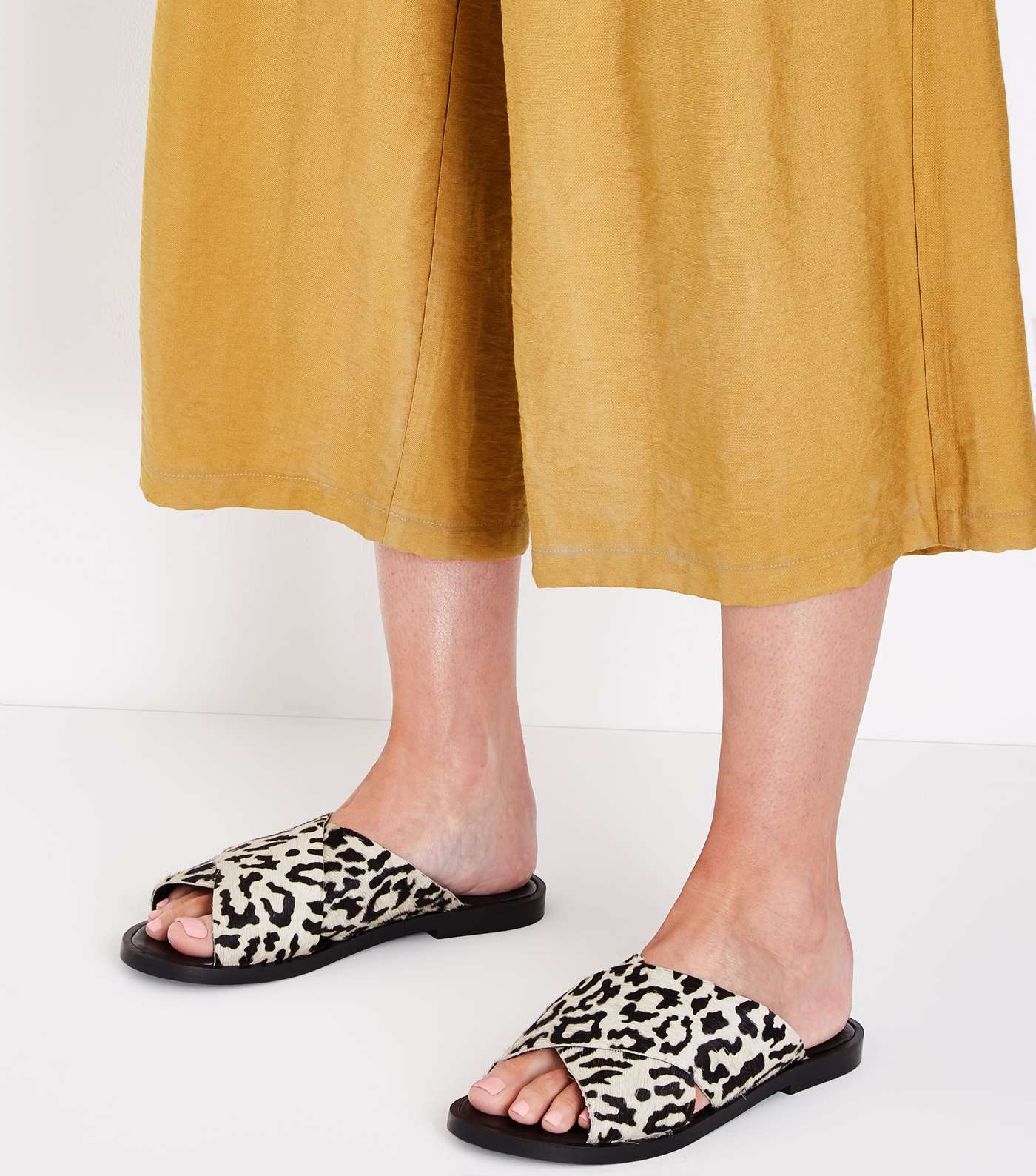 Wide Fit Cream Leather Leopard Print Sliders Image 2