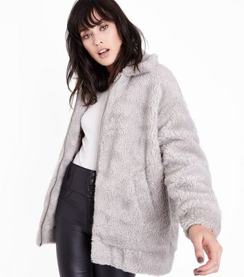 style vi ltd fur coat